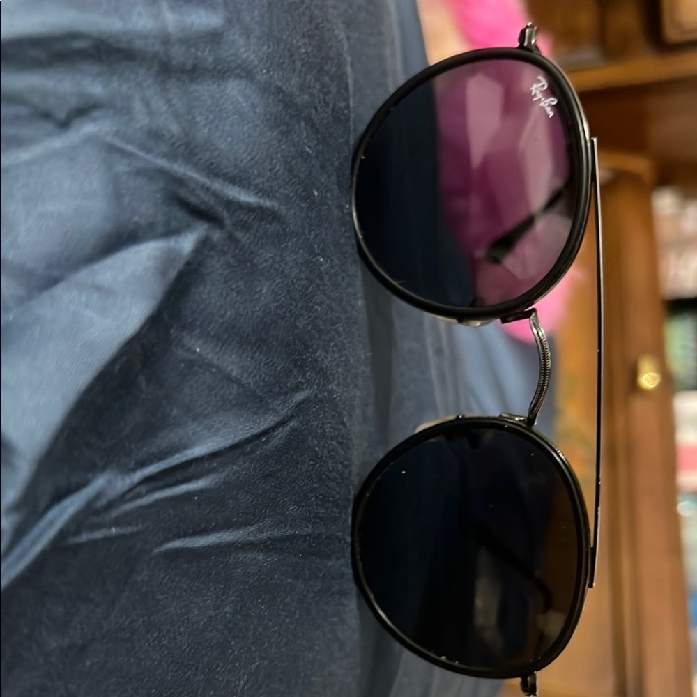 Ray-Ban Black Sunglasses Round Frame
